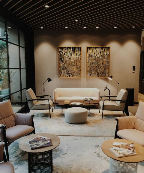 THE LOUNGE